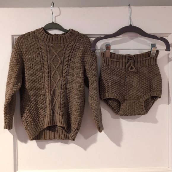 Quincy Mae Other - Quincy Mae sweater set, sz18-24m